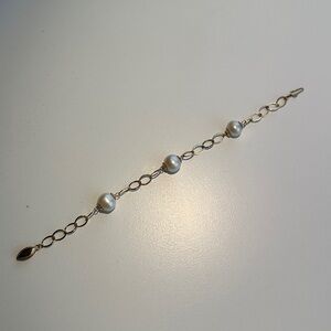 Elegant Pearl Chain Bracelet